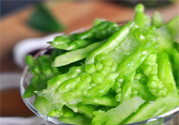 新鮮的苦瓜片能泡水喝嗎？新鮮苦瓜片泡水喝好嗎？
