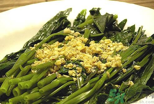 炒空心菜發(fā)黑怎么辦？空心菜怎么炒不發(fā)黑？