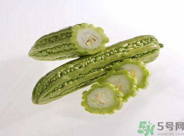 茉莉花綠茶加苦瓜能減肥嗎？茉莉花和苦瓜泡水喝嗎？