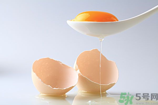檸檬汁蛋清面粉做面膜能祛斑嗎？檸檬汁蛋清面粉能做面膜嗎？