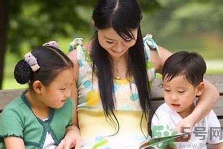 9歲女孩擬二胎合同維權(quán)是怎么回事？父母生二胎要怎樣和孩子溝通？