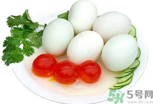 吃咸鴨蛋會(huì)上火嗎？吃咸鴨蛋可以降火嗎？