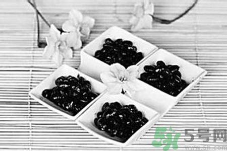 黑豆可以和牛奶一起煮嗎？黑豆和牛奶可以一起吃嗎？