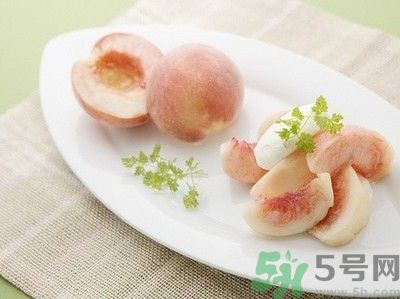 吃桃子要削皮嗎？吃桃子削皮好不好？