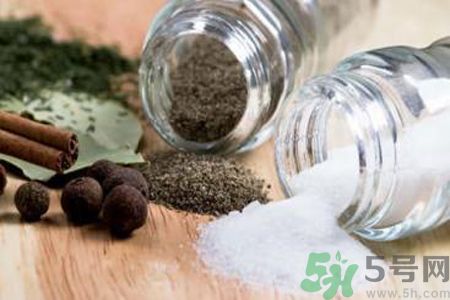 哪些菜不能放味精？味精的危害有哪些？