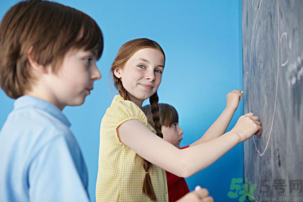 高三女生月經(jīng)不調(diào)是怎么回事？高三女生月經(jīng)不調(diào)怎么辦？