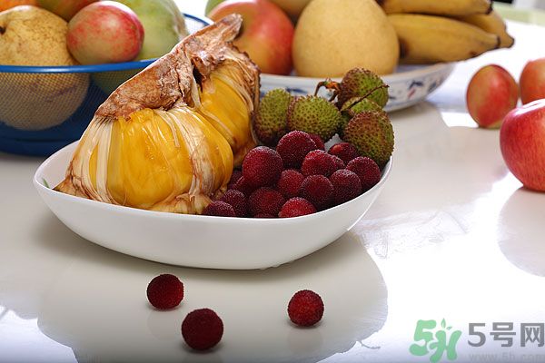 吃楊梅過敏怎么辦？楊梅過敏癥狀有哪些？