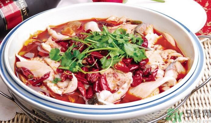 夏天吃魚(yú)會(huì)上火嗎？夏天上火能吃魚(yú)嗎？
