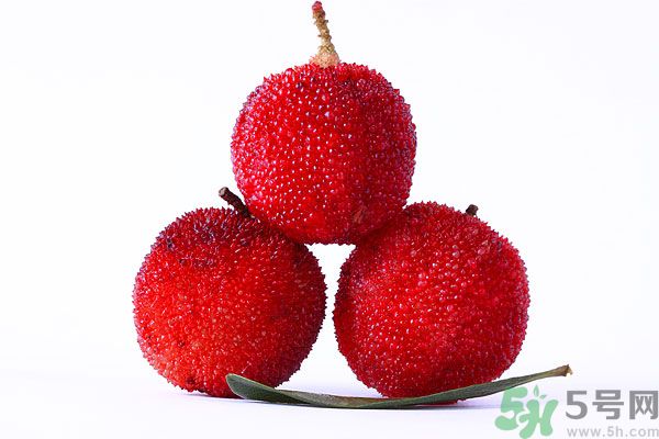 楊梅里面的蟲子能吃嗎？楊梅里面的蟲子吃了會(huì)怎么樣？