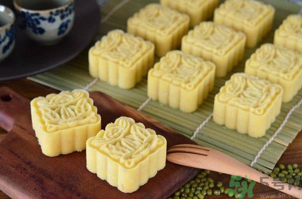 吃綠豆糕可以喝酸奶嗎？吃綠豆糕喝酸奶好不好？