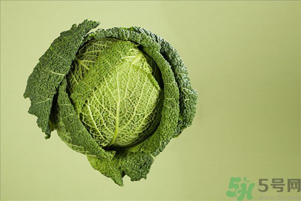 包菜外面爛了還能吃嗎？包菜里面有花可以吃嗎？