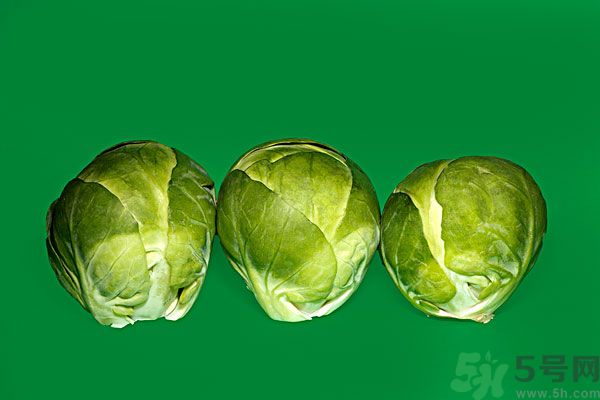 包菜外面爛了還能吃嗎？包菜里面有花可以吃嗎？