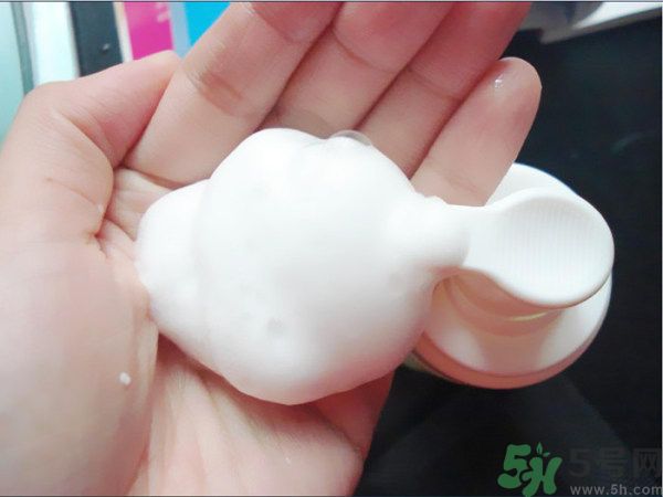 優(yōu)美成分零負擔氨基酸潔面慕斯怎么樣？優(yōu)美成分零負擔氨基酸潔面慕斯好用嗎？
