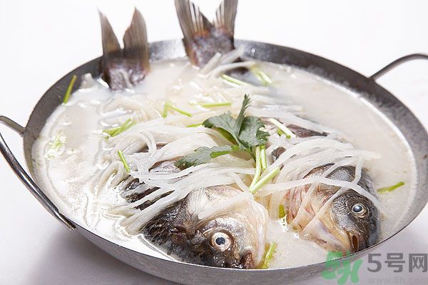 芥末可以和鯽魚一起吃嗎？芥末和鯽魚一起吃好嗎？