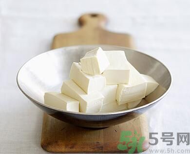 包菜可以和豆腐一起炒嗎？包菜能和豆腐一起吃嗎？