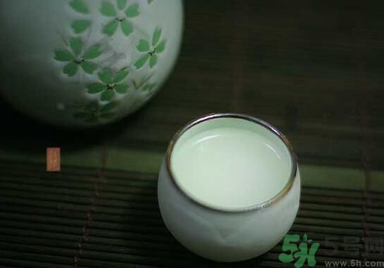 菖蒲酒怎么泡？怎樣自制菖蒲酒？
