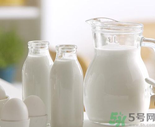 吃山楂可以喝牛奶嗎？山楂能和牛奶一起吃嗎？