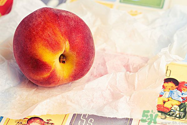吃了李子能吃桃子嗎？桃子和李子同食好嗎？