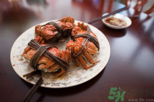 螃蟹和牛奶可以一起吃嗎？螃蟹和牛奶一起吃好嗎