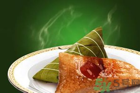 為什么煮粽子葉子會(huì)變黃？為什么煮粽子葉子會(huì)變色？