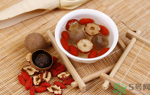 山楂紅棗一起泡水喝好嗎？山楂紅棗一起泡水喝有什么好處？