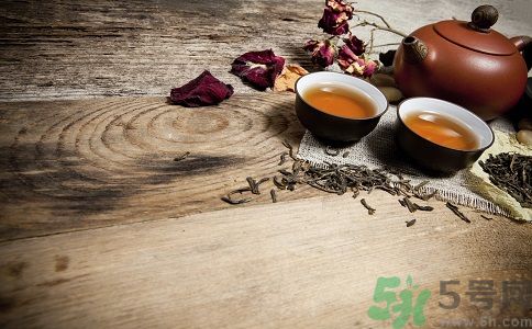 決明子泡水喝可以降火嗎？喝決明子茶可以清火嗎？