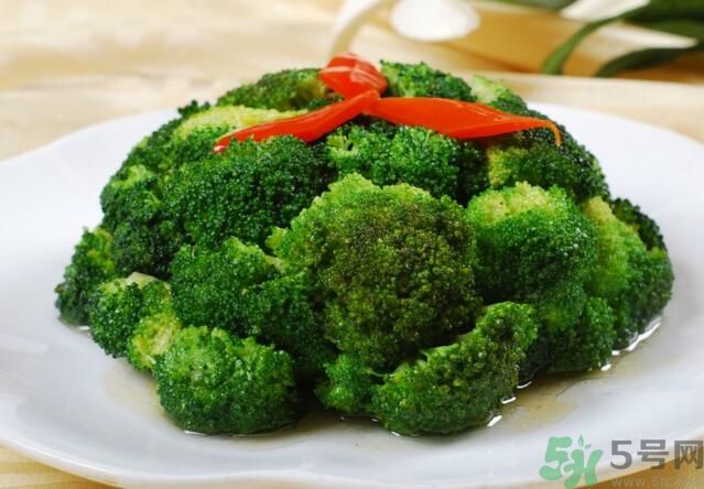 吃西蘭花可以豐胸嗎？吃西蘭花有豐胸作用嗎？