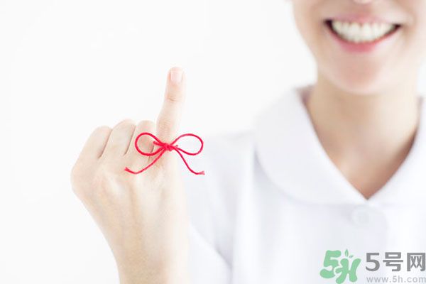 掰手指關(guān)節(jié)響好不好？掰手指關(guān)節(jié)響有危害嗎？