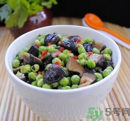 豌豆可以和香菇一起炒嗎？豌豆和香菇一起吃好嗎？