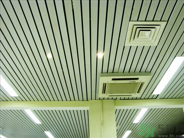 吹空調(diào)鼻子干燥怎么辦？吹空調(diào)鼻子里面很干燥怎么回事？