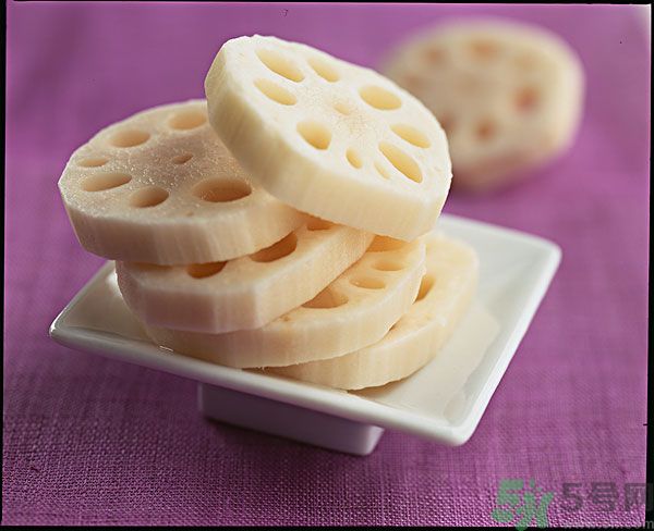 蓮藕里面的泥怎么清理？蓮藕里面的泥巴怎么洗？