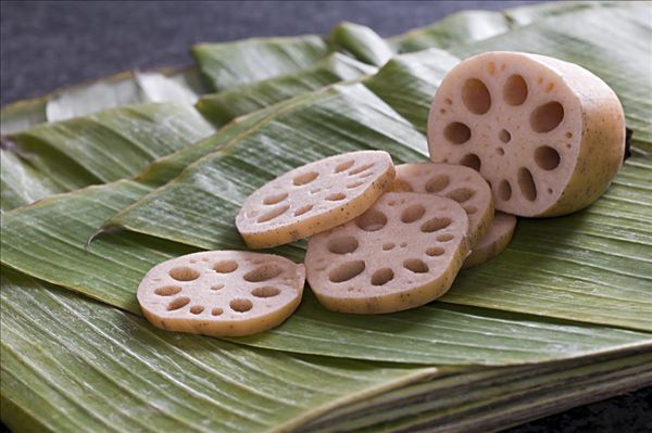 蓮藕里面發(fā)黑能吃嗎？蓮藕發(fā)黑了還能吃嗎？