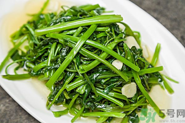 空心菜是菠菜嗎？空心菜是不是菠菜？