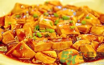 豆瓣醬的做法？豆瓣醬和黃豆醬的區(qū)別？