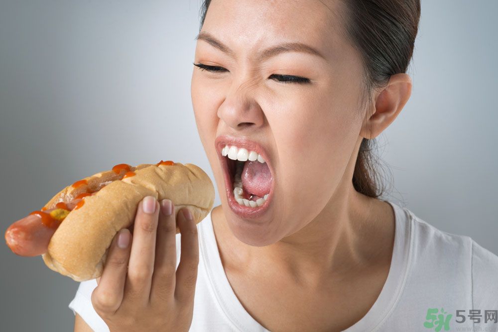青春期女生吃很多是怎么回事？青春期女生很能吃怎么辦？