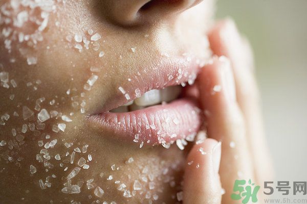洗澡的時(shí)候可以敷面膜嗎？敷面膜和洗澡的順序