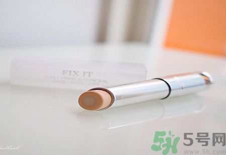 Dior瞬效美肌遮瑕膏適合什么膚質(zhì)？什么膚質(zhì)適合用Dior瞬效美肌遮瑕膏？