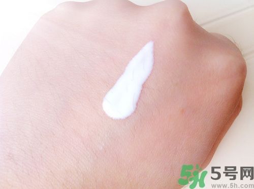 蘇菲娜sofina防曬霜哪款好用？sofina防曬白蕾絲藍(lán)蕾絲區(qū)別