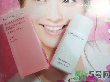蘇菲娜sofina防曬霜哪款好用？sofina防曬白蕾絲藍蕾絲區(qū)別