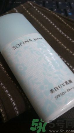 sofina蘇菲娜防曬霜要卸妝嗎？sofina防曬區(qū)別有哪幾種