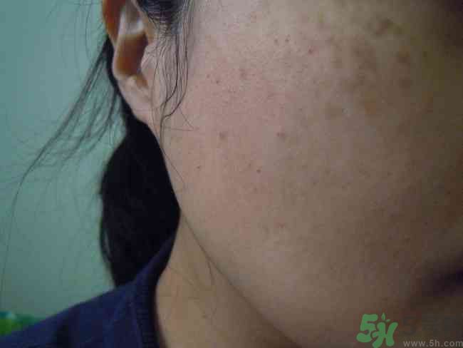 sk2棒棒糖粉凝霜好用嗎？skii粉凝霜使用方法