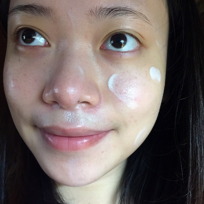 美寶蓮夢幻奇跡控油透潤持妝乳怎么樣？好用嗎？