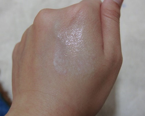 美寶蓮夢(mèng)幻奇跡控油透潤持妝乳怎么樣？好用嗎？