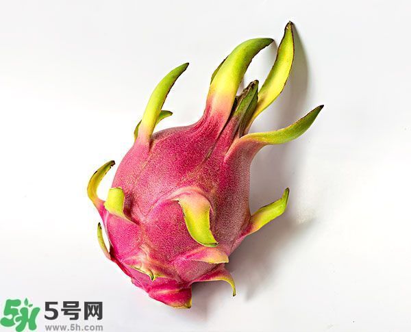 火龍果外面發(fā)霉了里面還能吃么？火龍果外皮爛了還能吃嗎？