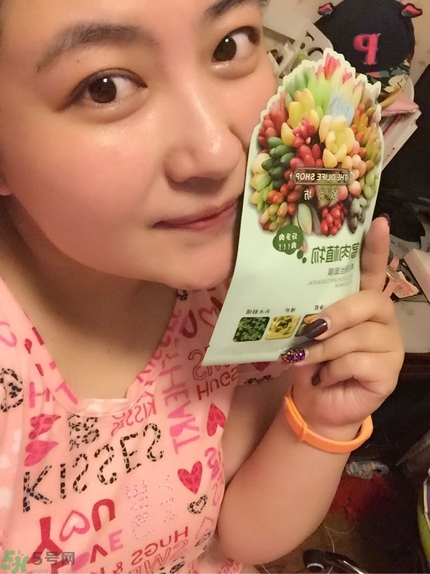 歐尚坊黑面膜怎么樣？歐尚坊黑蒜竹炭蠶絲面膜好用嗎？