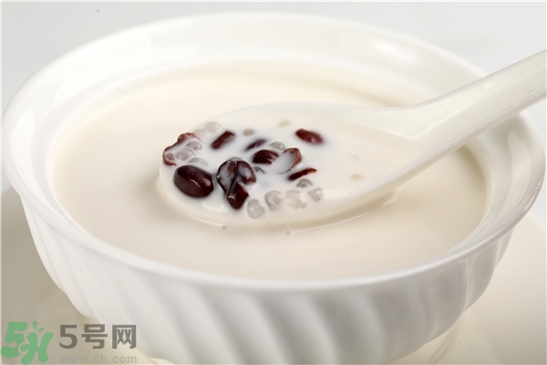打噴嚏真的是有人在想你嗎？打噴嚏是有人罵你嗎？