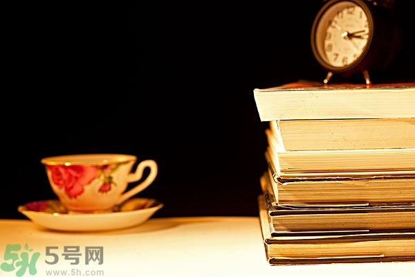 熬夜第二天怎么保持精神？熬夜第二天頭疼怎么辦？