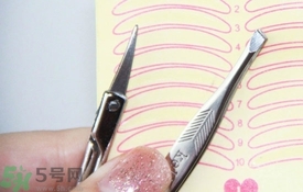 單眼皮怎么變雙眼皮了？單眼皮上面有一條線
