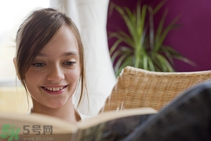 13歲女生胸部發(fā)育了正常嗎？13歲女生胸部發(fā)育要注意什么？