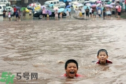 游泳喝到污水了怎么辦？游泳喝到臟水了會怎樣？